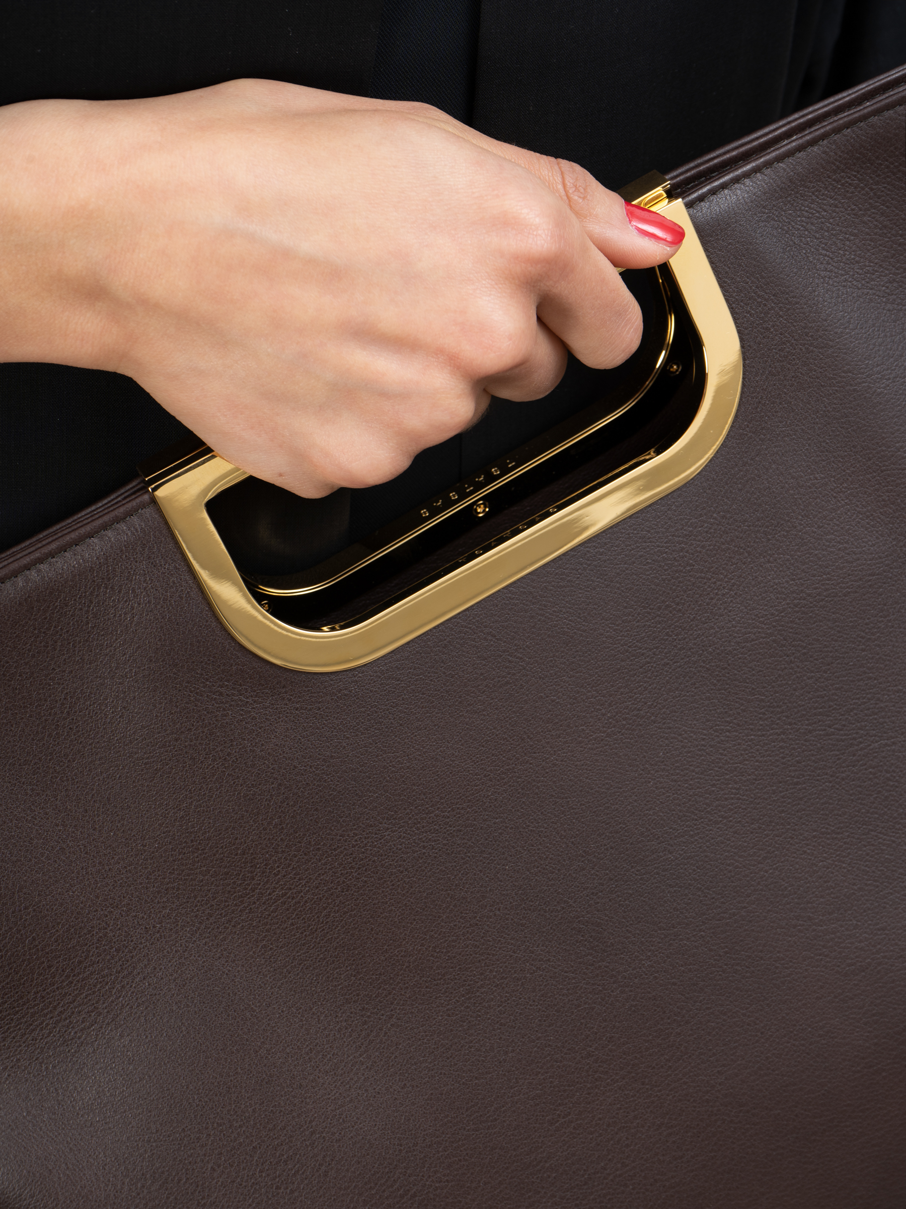 ANOUK tote bag in dark brown calfskin leather | TSATSAS