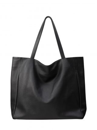 BASALT 1 wash bag in black calfskin leather